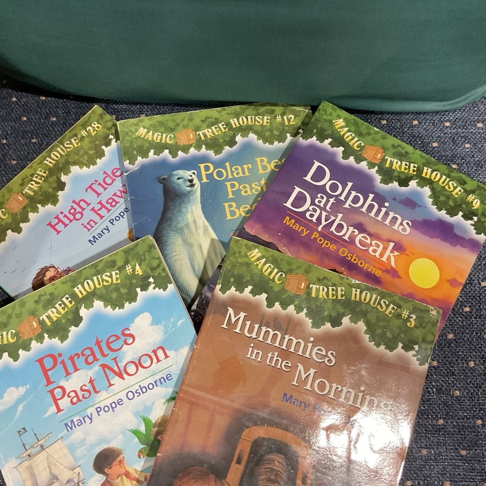 Magic Tree House 📚set Pirates, Polar Bears, Dolphins, Mummies, High Tide Hawaii